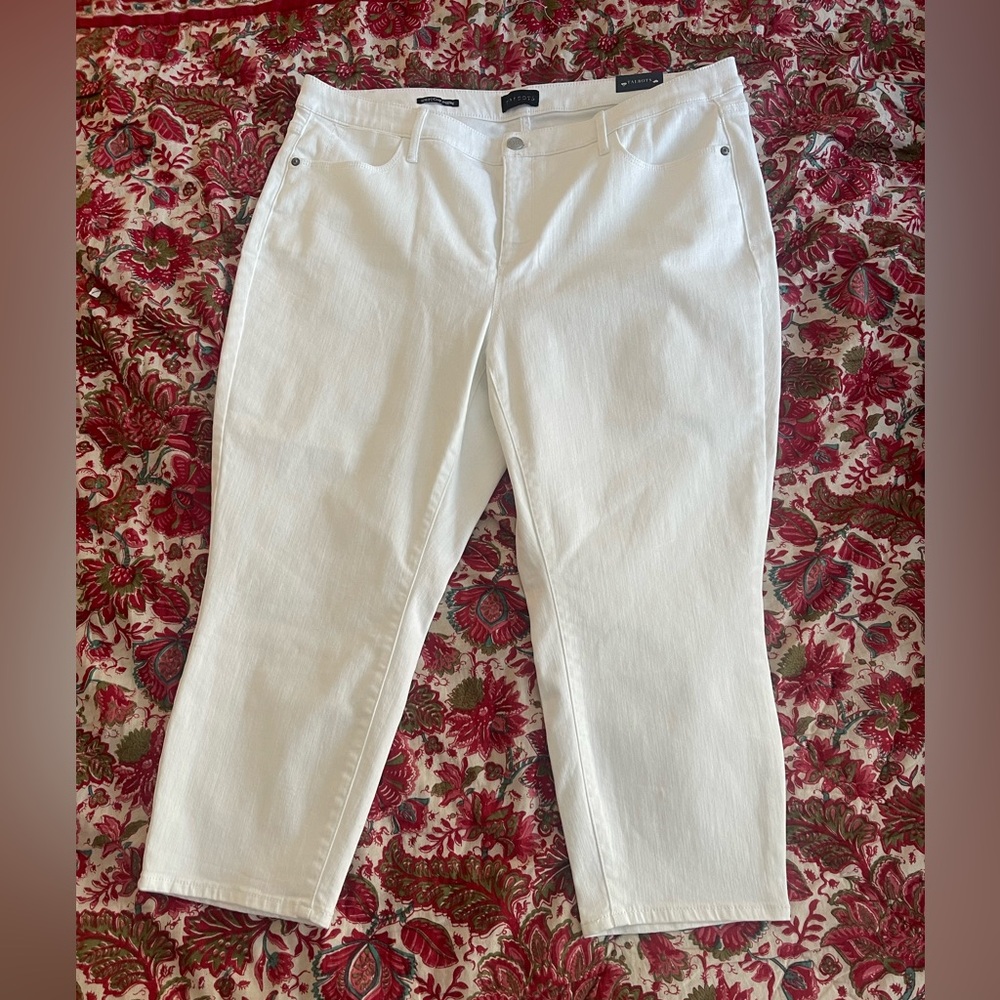 Talbots Women's Cropped White Jeans